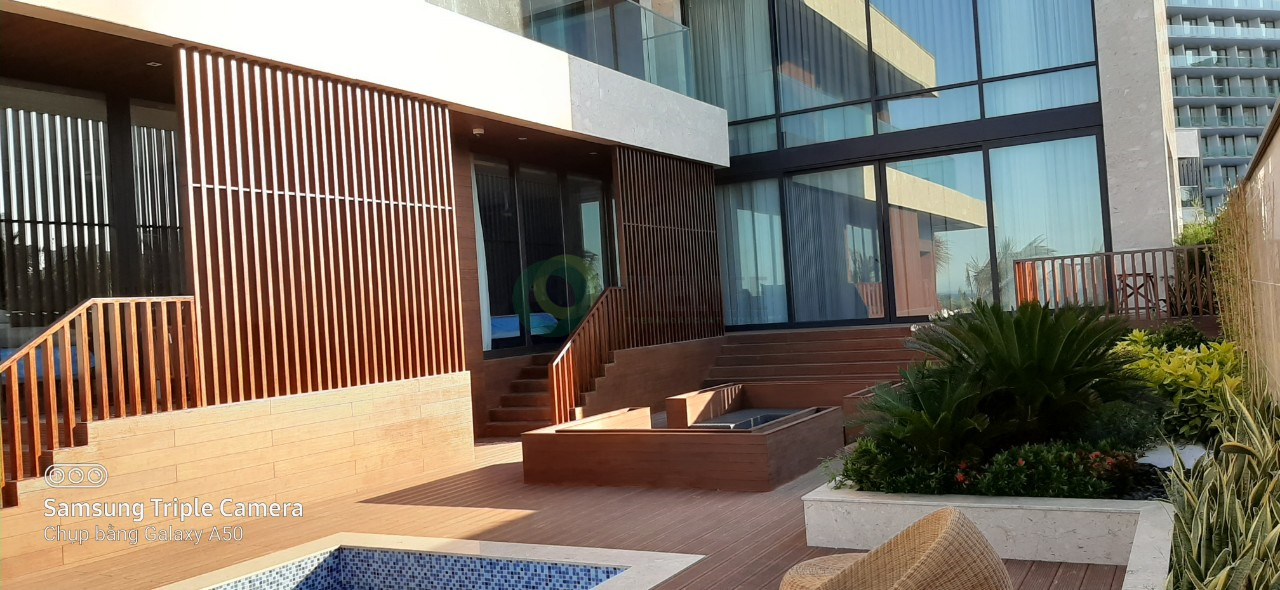 Công trình Shilla full ngoại thất với ván tre ép 